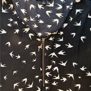 Women’s Black and White Bird Print Top size L